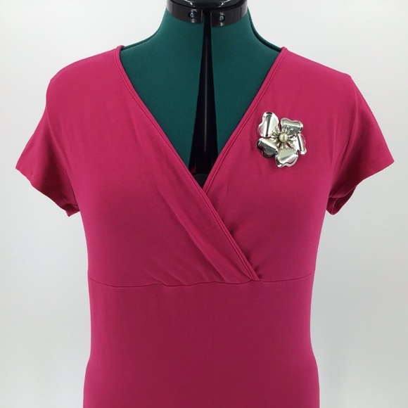 Vintage Flower Brooch and Clip-On Earring Set - Picture 3 of 16